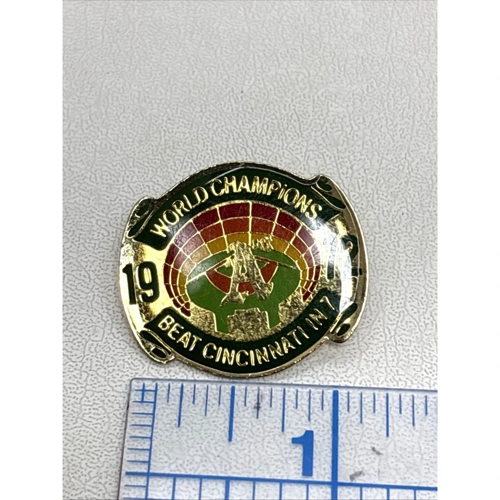 1972 A's‎ World Champions Beat Cincinnati 76 Unocal Promo Enamel Pin 70s
